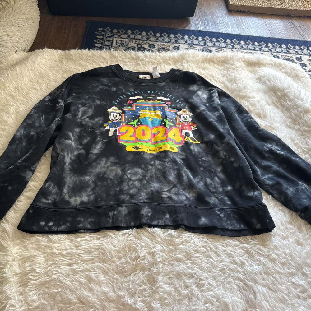 Disney Cruise‎ Line 2024 Crew Neck Sweatshirt Medium